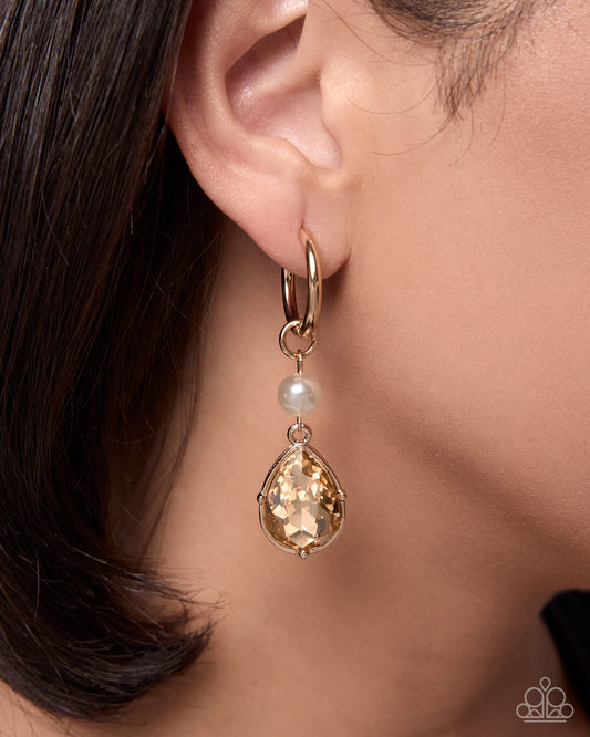Teardrop Tenor gold teardrop hoop charms