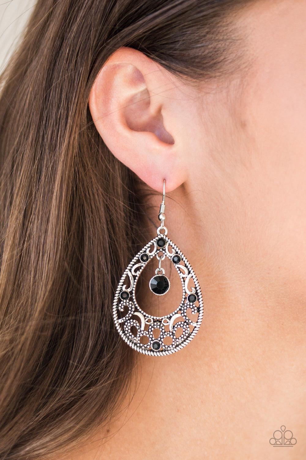 Paparazzi Accessories - Gotta Get That Glow - Black Earrings