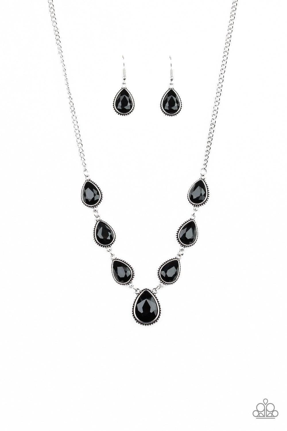 Paparazzi Accesssories-Socialite Social - Black Necklace