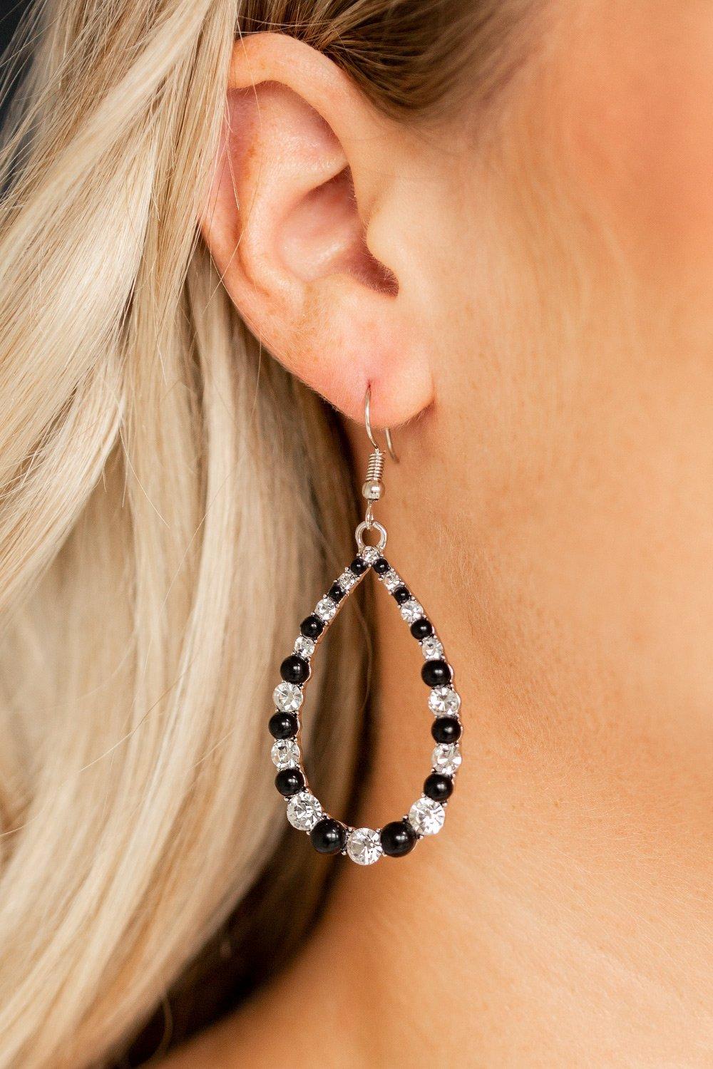 Paparazzi Accessories - Gala Go-Getter - Black Earrings