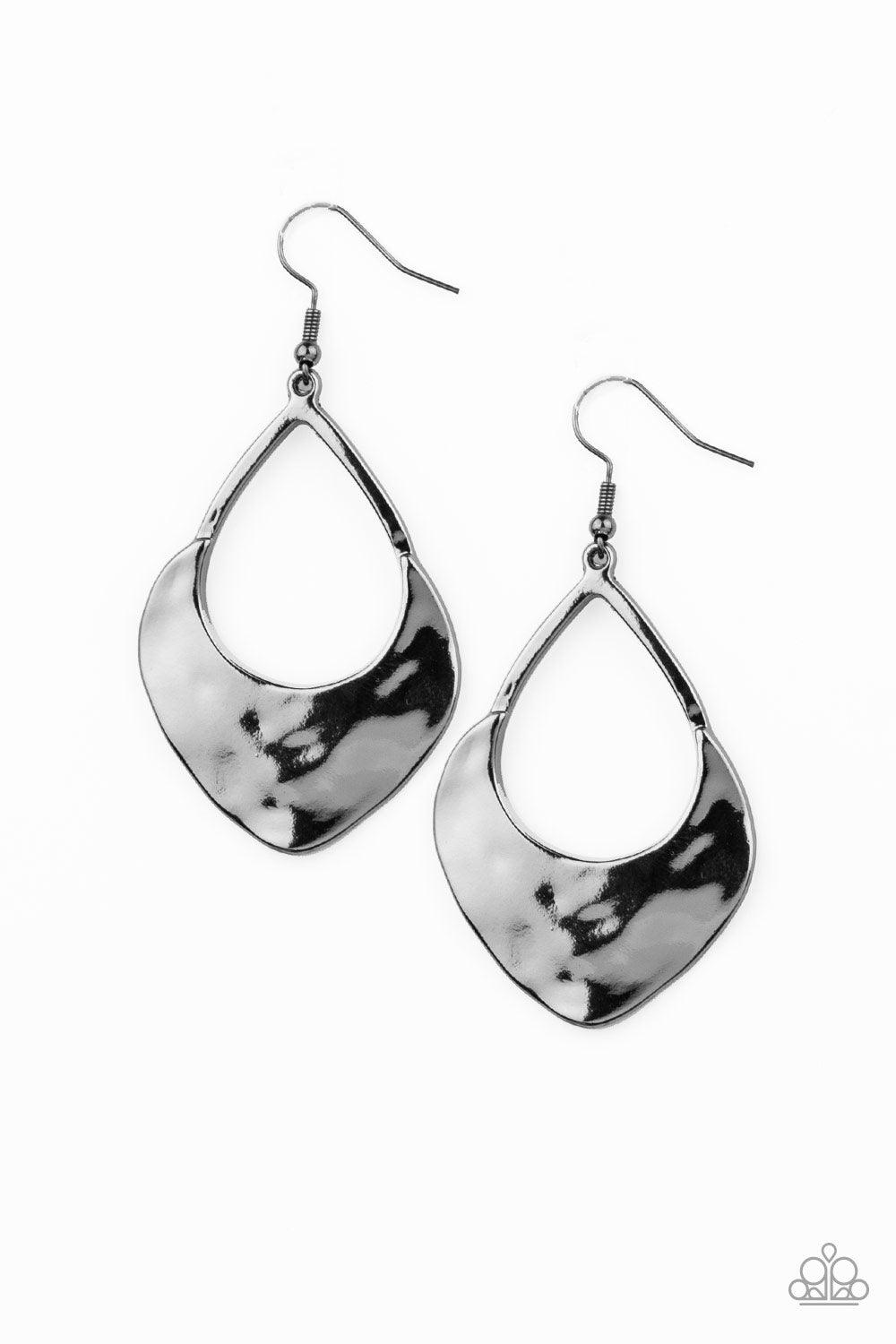 Paparazzi Accessories-Dig Your Heels In - Black Earrings