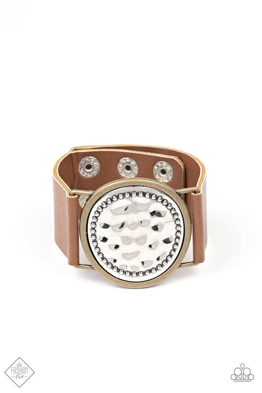 Paparazzi Accessories-Hold On To Your Buckle Brass Bracelet