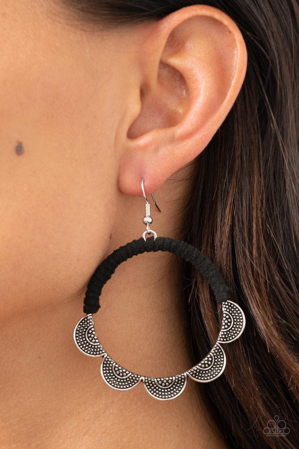 Paparazzi Accessories-Tambourine Trend - Black Earrings