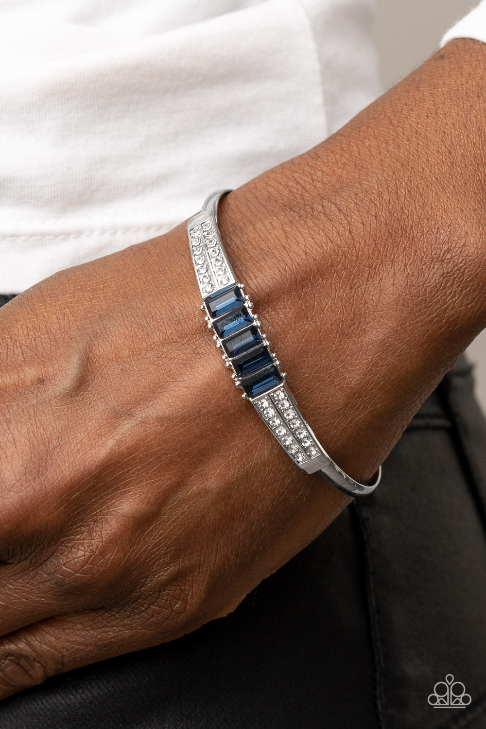 Blue sparkly online bracelet