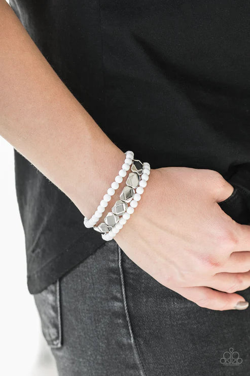 Molten Mogul Green Bracelet - Jewelry by Bretta