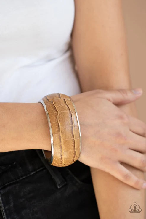 Molten Mogul Green Bracelet - Jewelry by Bretta