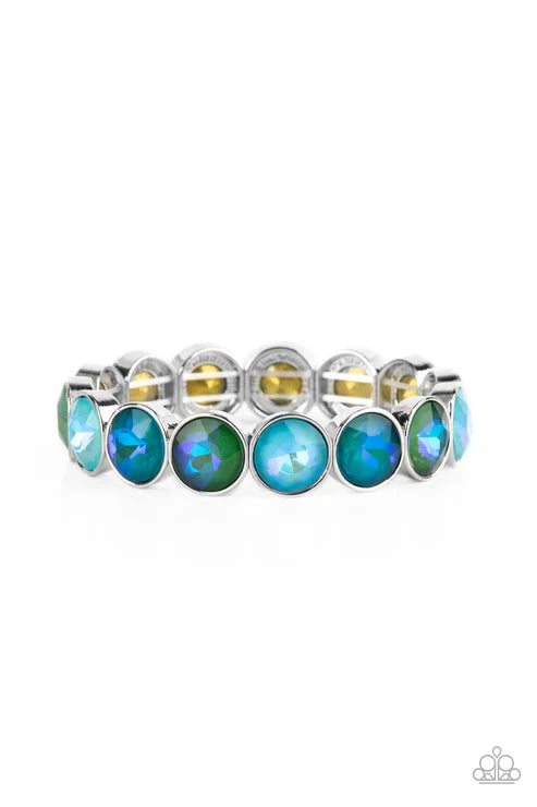 Radiant on Repeat Green Bracelet
