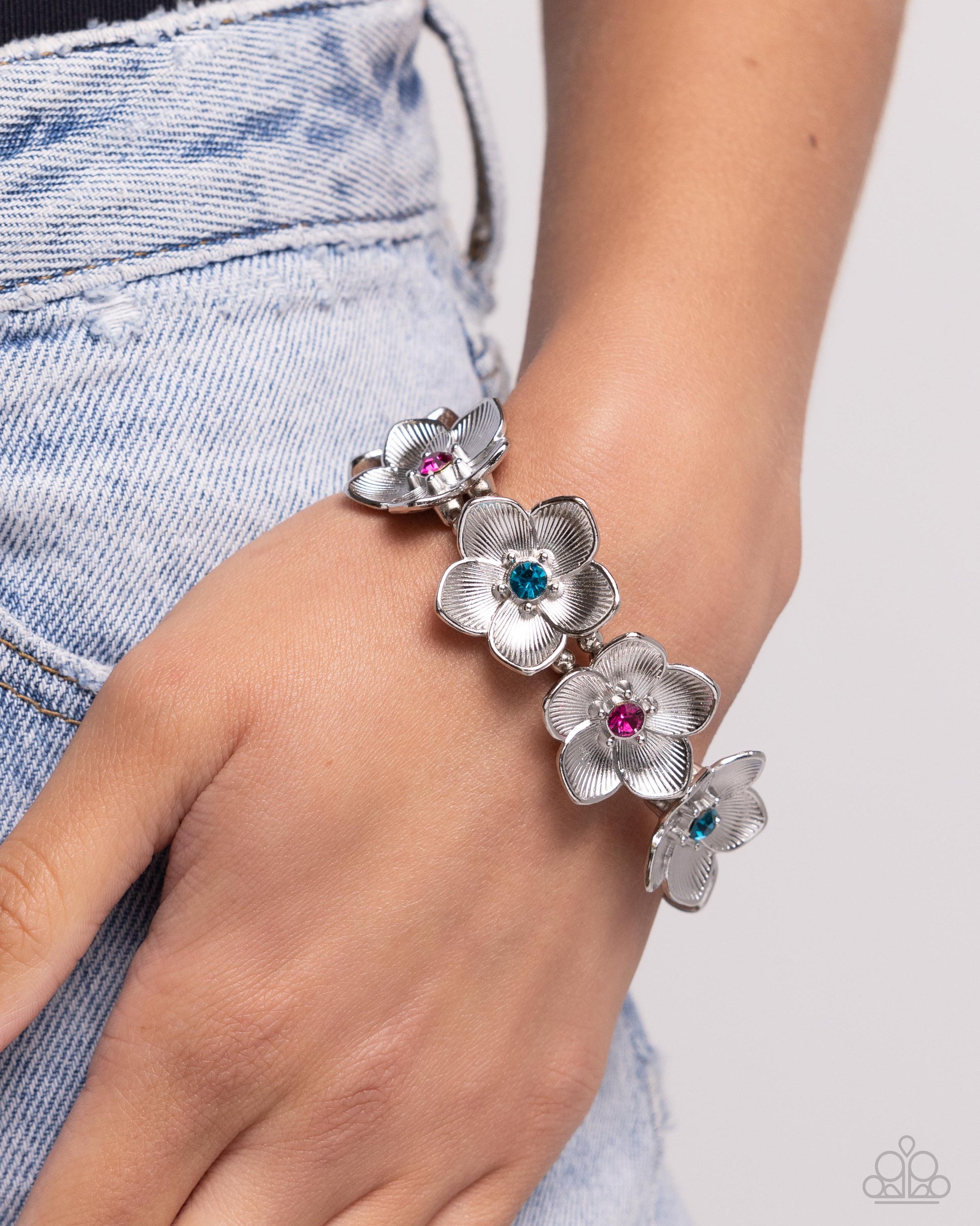 General Grandeur Blue Bracelet - Jewelry by Bretta