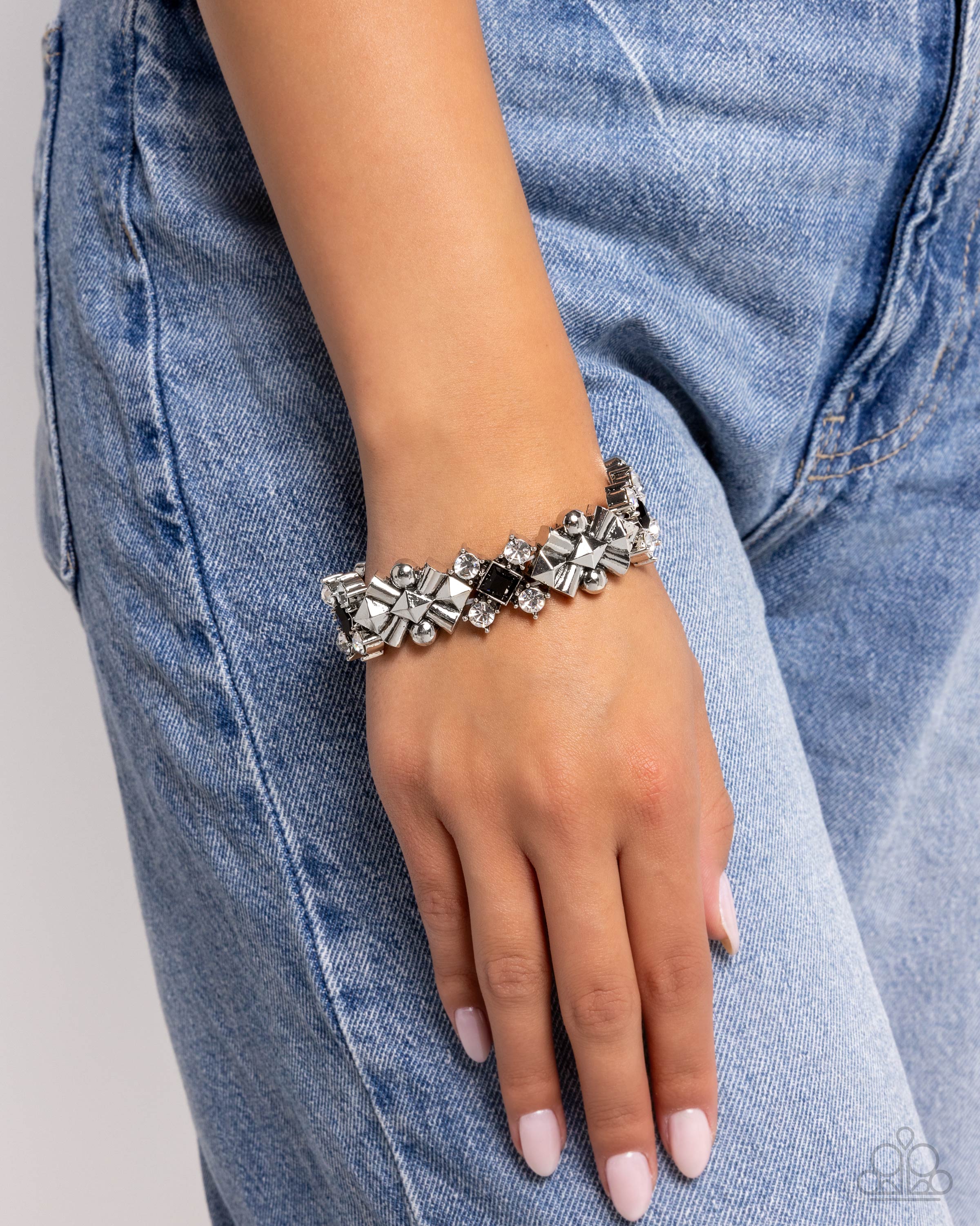 Molten Mogul Green Bracelet - Jewelry by Bretta