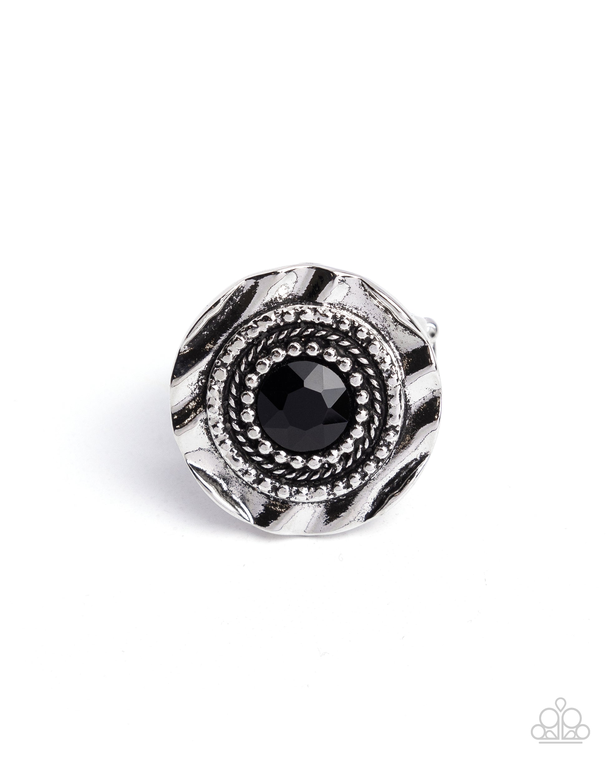 Glistening Grotto Black Ring