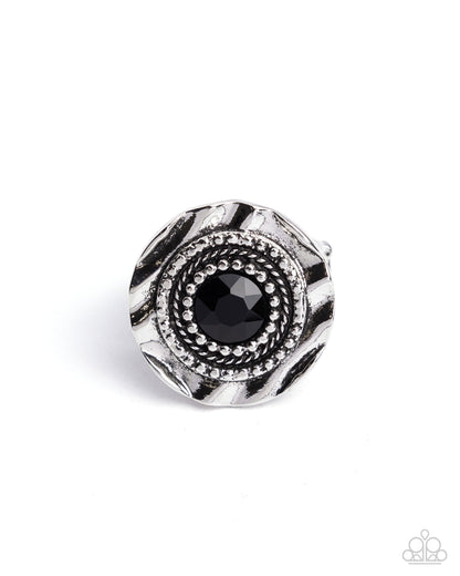Glistening Grotto Black Ring