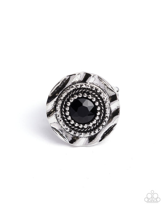 Glistening Grotto Black Ring