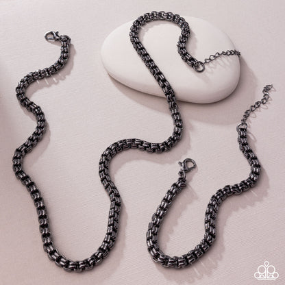 Black Necklace and Bracelet Set 
