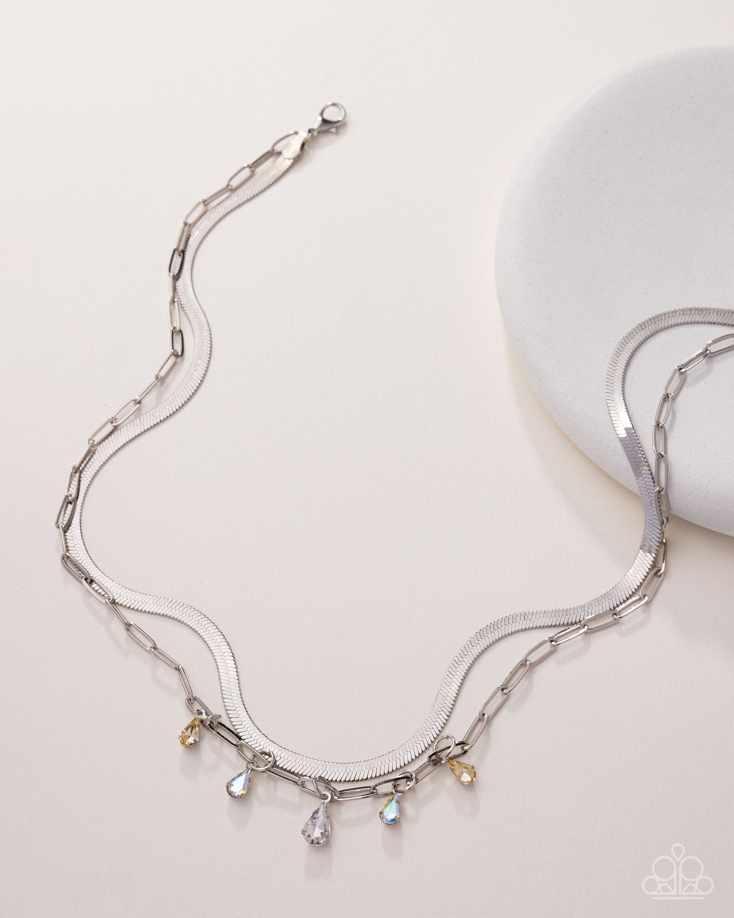 Suave Shimmy Yellow Necklace - Jewelry by Bretta