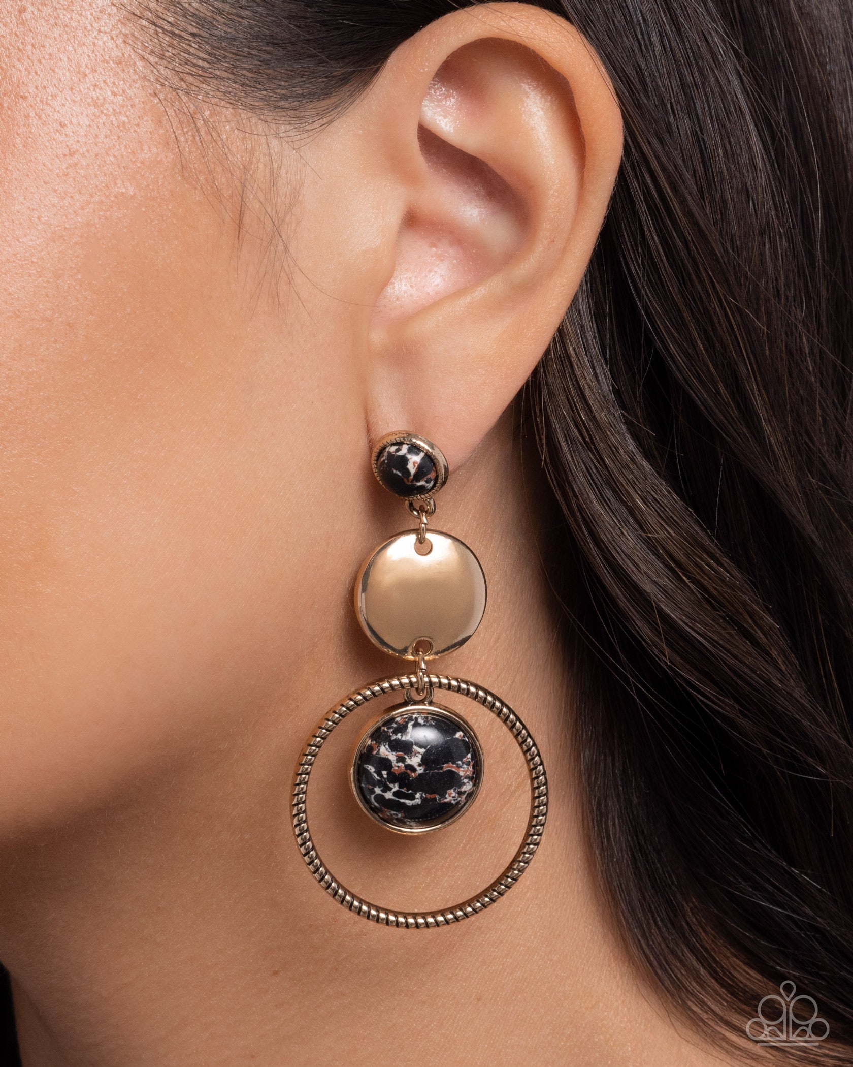 Paparazzi Obsessed Operation Black earrings - product image 2