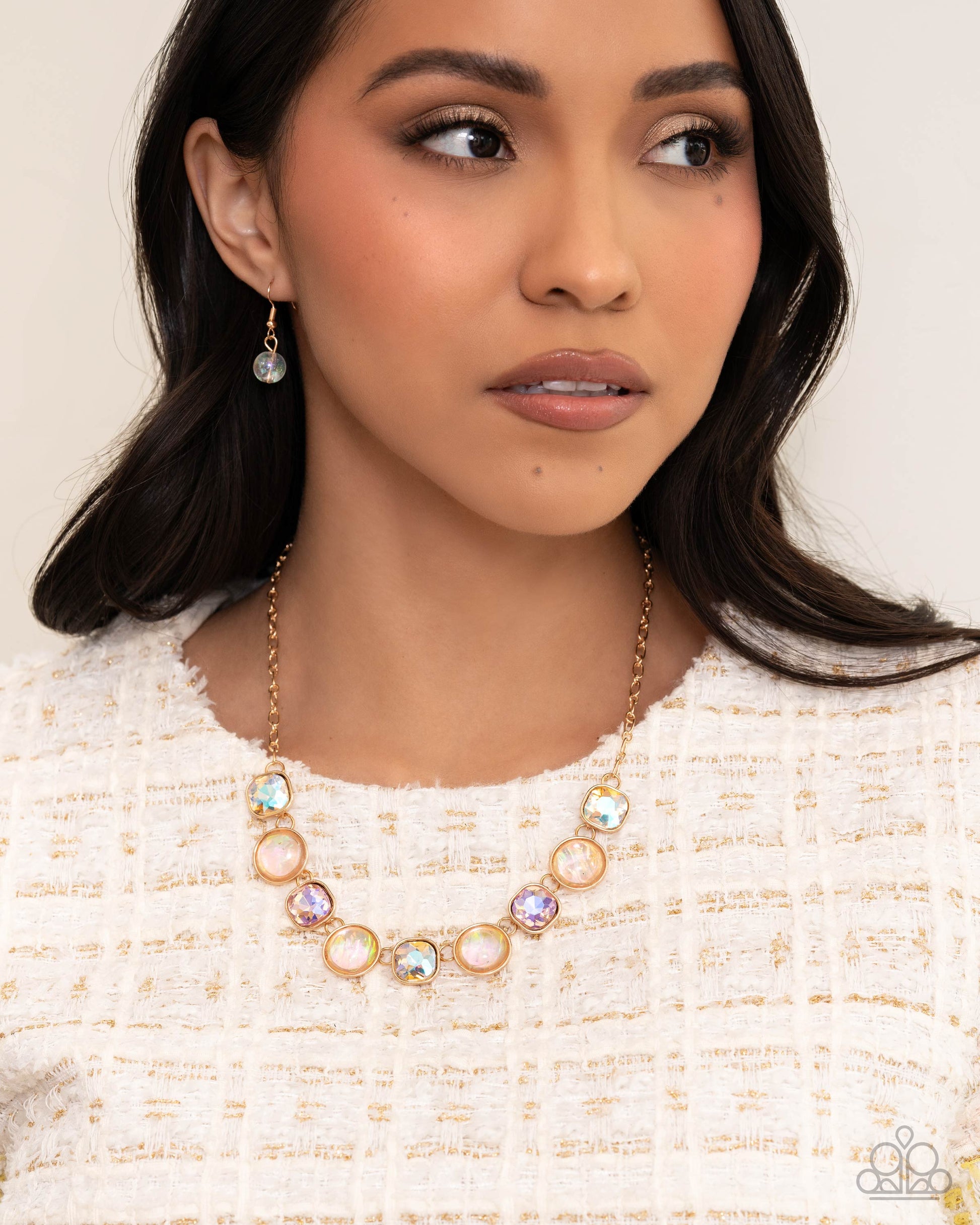Paparazzi Opalescent Obsession Yellow necklace - product image 4