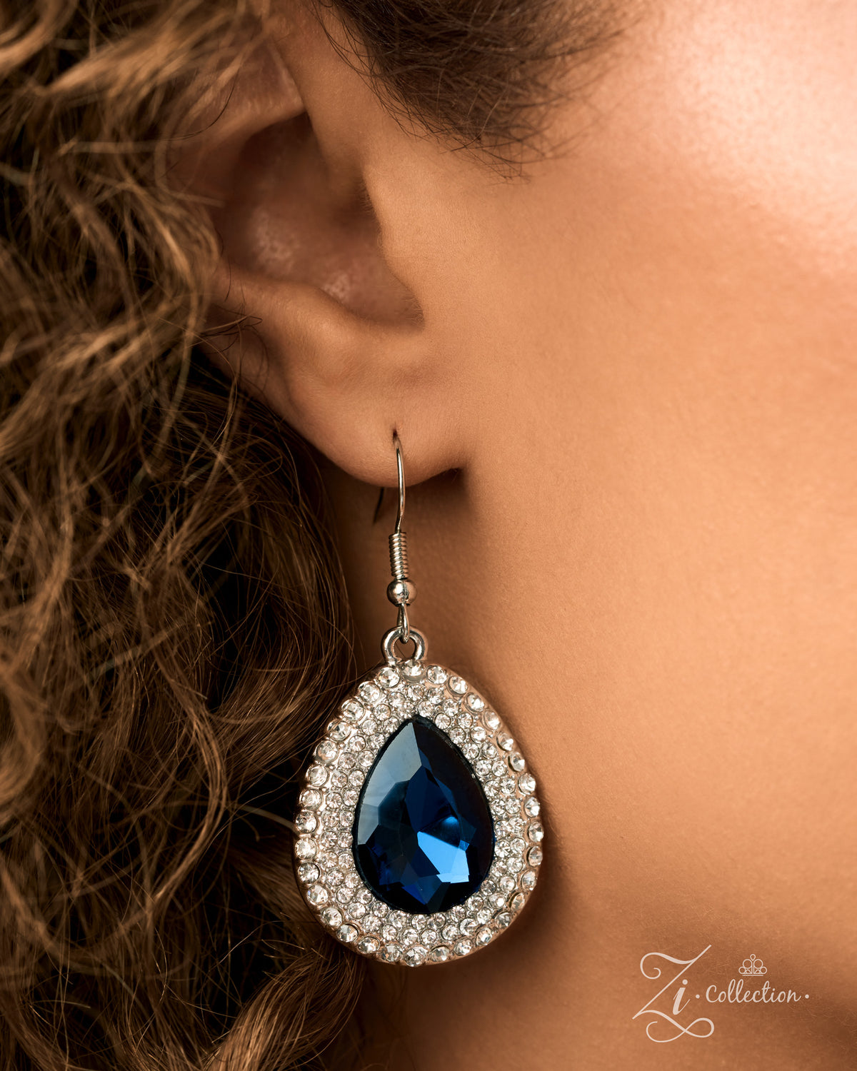 Sovereigness Paparazzi Zi Collection blue teardrop gems framed with white rhinestones - matching earrings