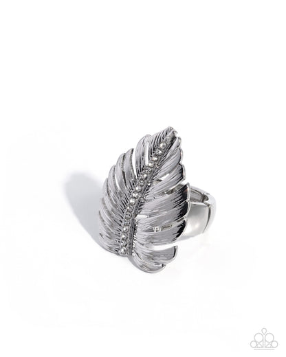 Lavish Leaf White Ring 