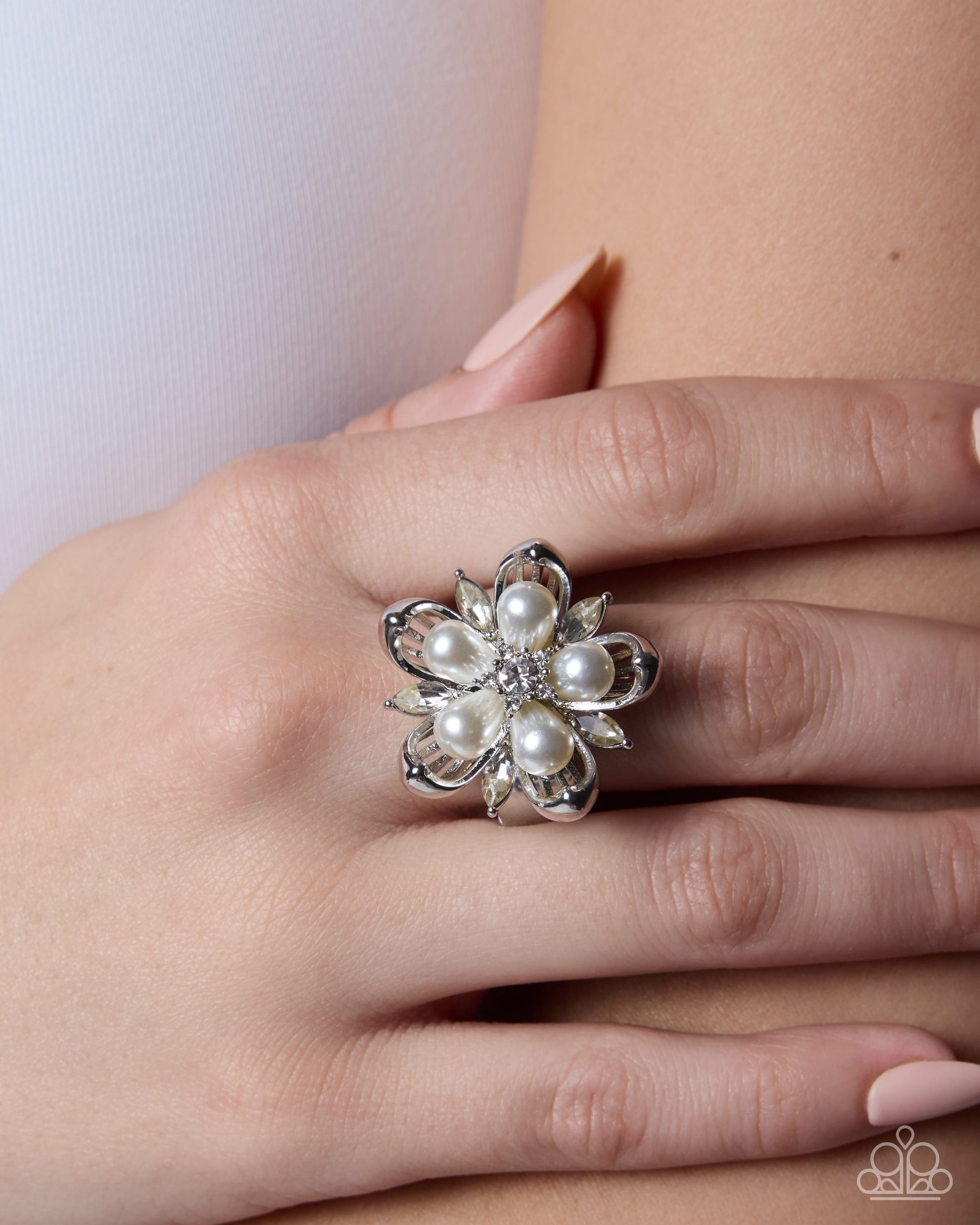 Giving Glitz White Ring - Jewelry by Bretta