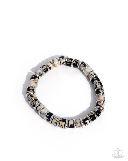 Forged Feature black natural stone stretch bracelet with silver discs