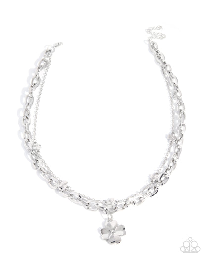 Blunt Blossoms Silver Necklace 