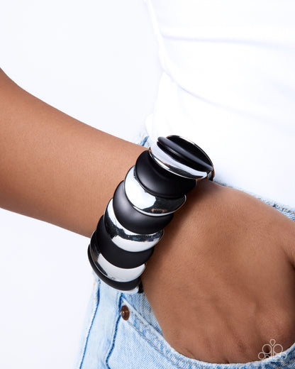 Sleek Surprise Black Bracelet