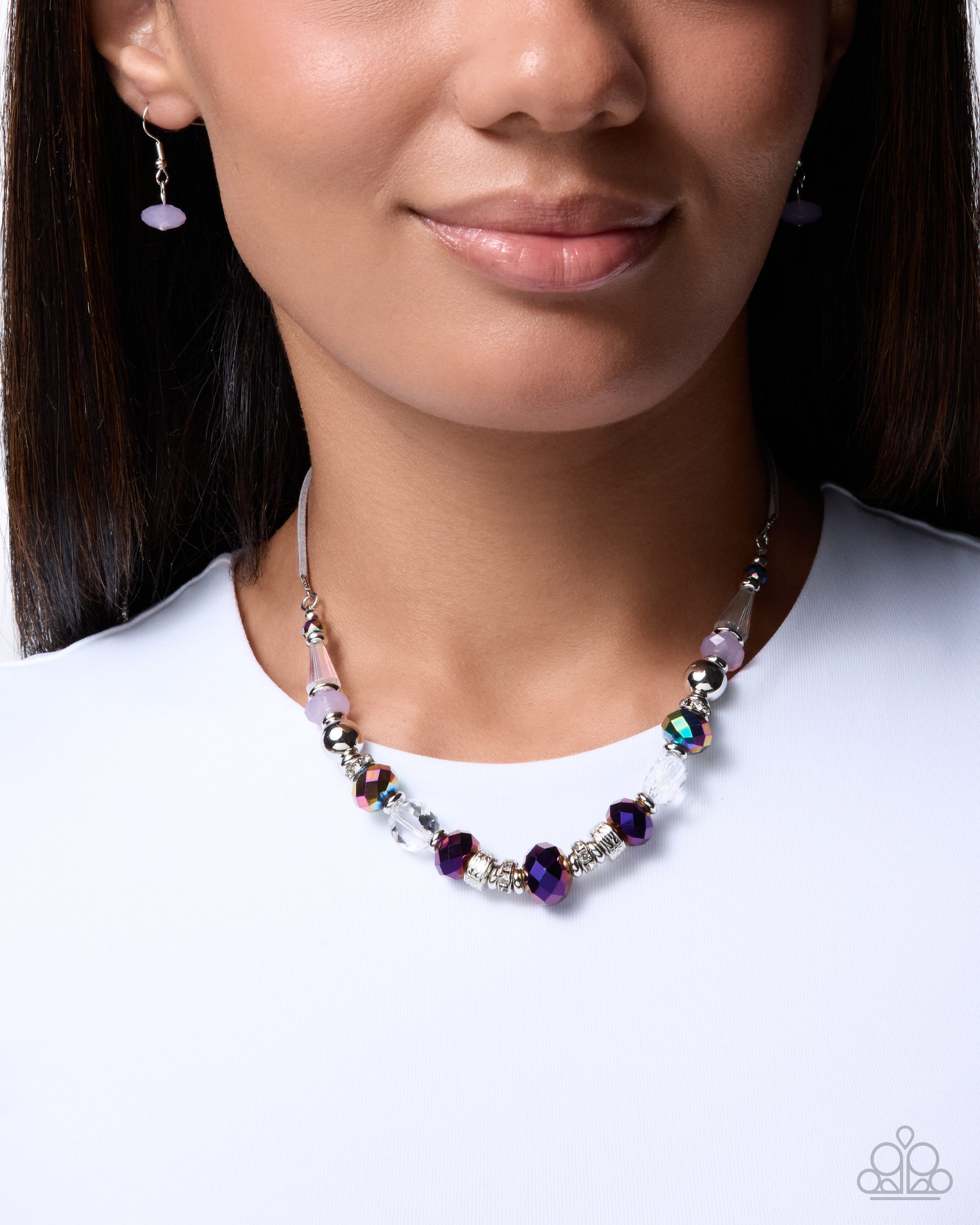 Suddenly Sleek mixed bead and silver ring necklace detail