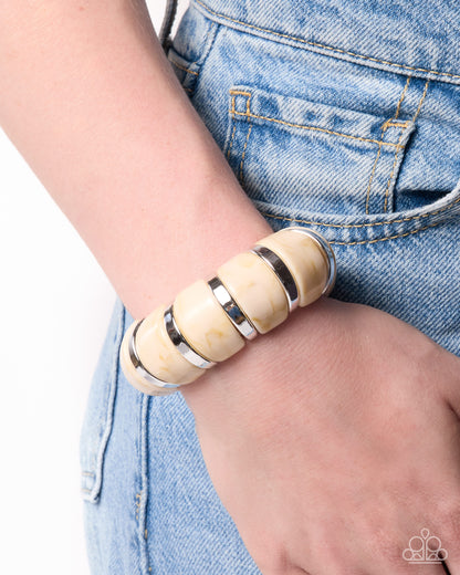Paparazzi Transparent Tenacity White and beige acrylic silver stretch bracelet | Jewelry by Bretta, photo 2