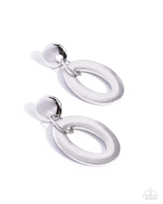 Paparazzi Comfortable Construction Silver earrings - product image 1