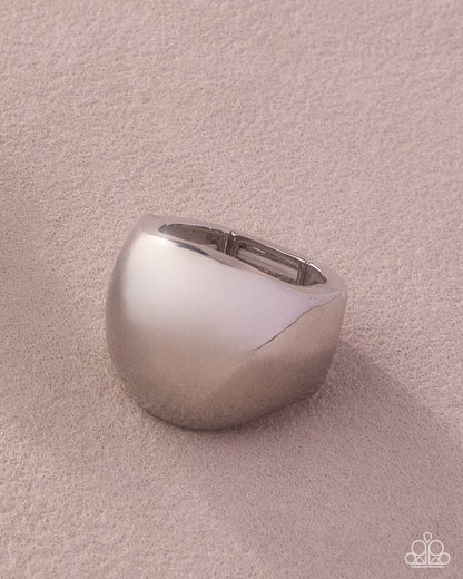 Intense Instinct silver sphere ring detail photo