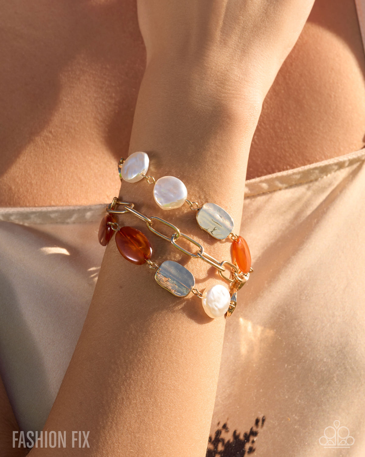 Sunset Sightings October 2026 Paparazzi Fashion Fix two-piece jewelry set - Jewelry by Bretta, view 3