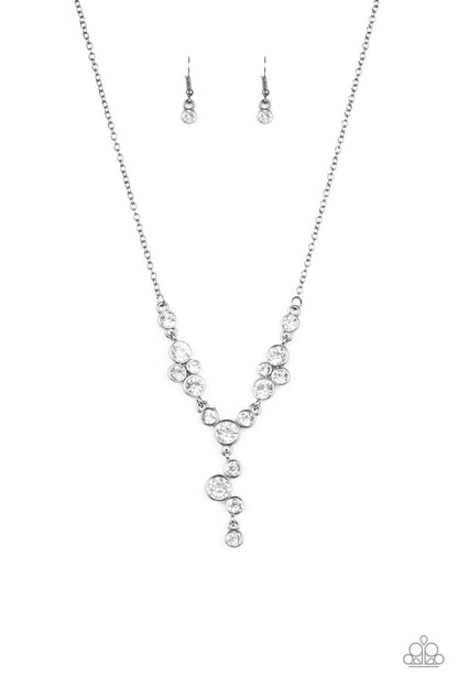 Paparazzi Accessories Five-Star Starlet - Black Necklace - jewelrybybretta