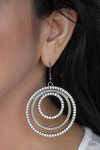 Paparazzi Accessories-Rippling Refinement - Black Earrings - jewelrybybretta