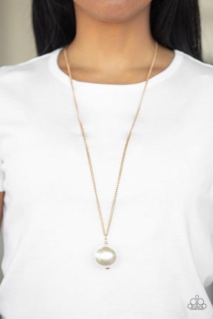 Paparazzi Accessories-The Grand Baller - Gold Necklace - jewelrybybretta