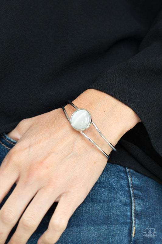 Paparazzi Accessories-Winning Glow - White Bracelet