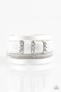 Paparazzi AccessoriesFAME Night - White Bracelet