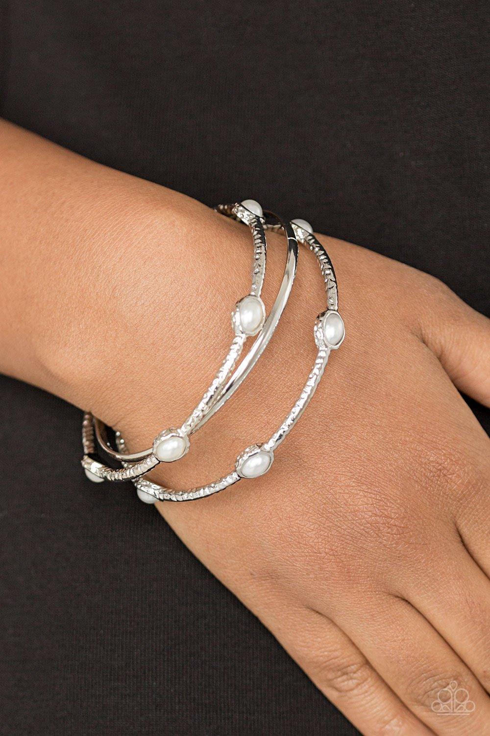 Molten Mogul Green Bracelet - Jewelry by Bretta