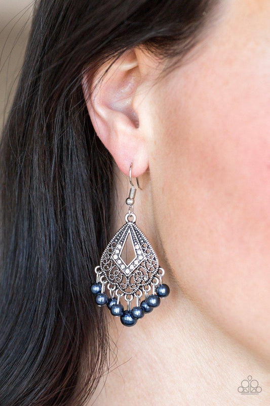 Paparazzi Accessories-Gracefully Gatsby - Blue Earrings