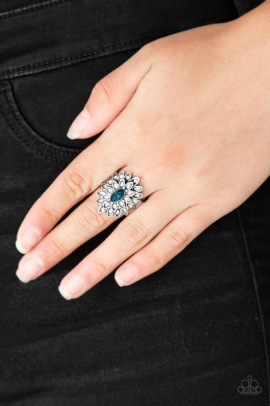 Paparazzi Accessories-Blooming Fireworks - Blue Ring