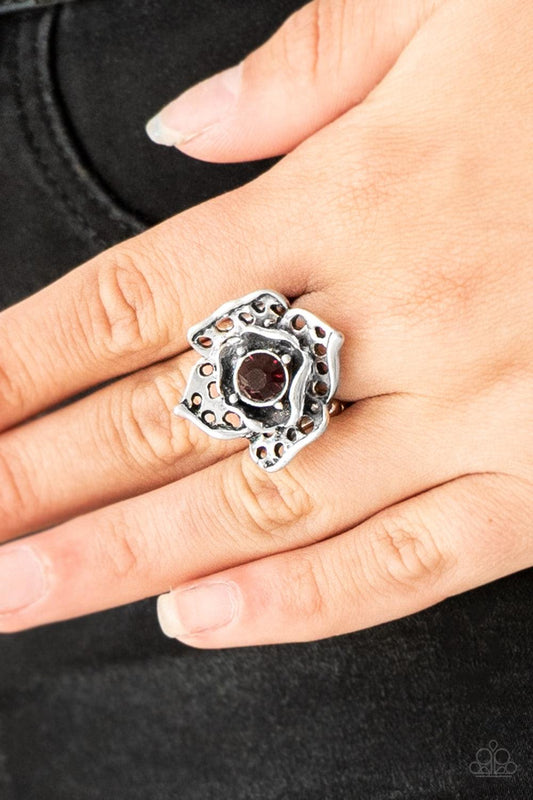 Paparazzi Accessories-Glowing Gardens - Purple Ring