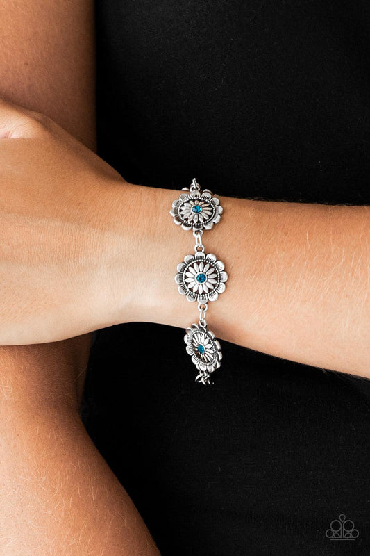 Paparazzi Accessories-Funky Flower Child - Blue Bracelet