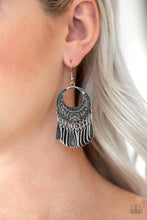 Paparazzi Accessories-Mesa Majesty - Silver Earrings - jewelrybybretta