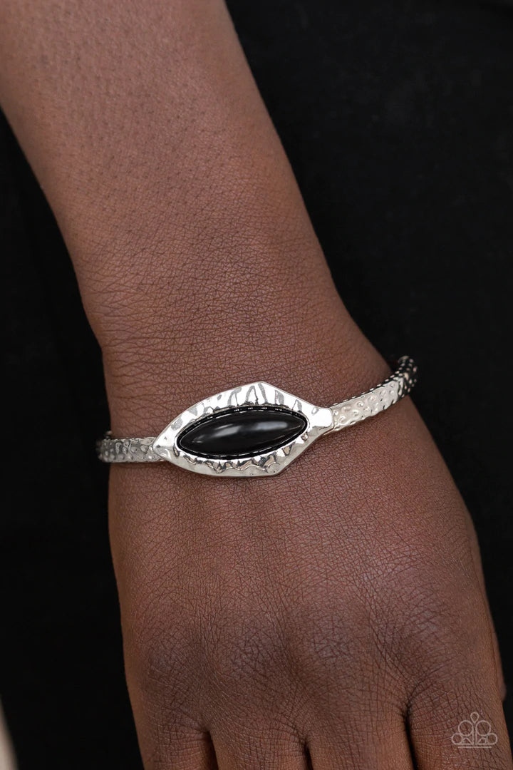 Molten Mogul Green Bracelet - Jewelry by Bretta