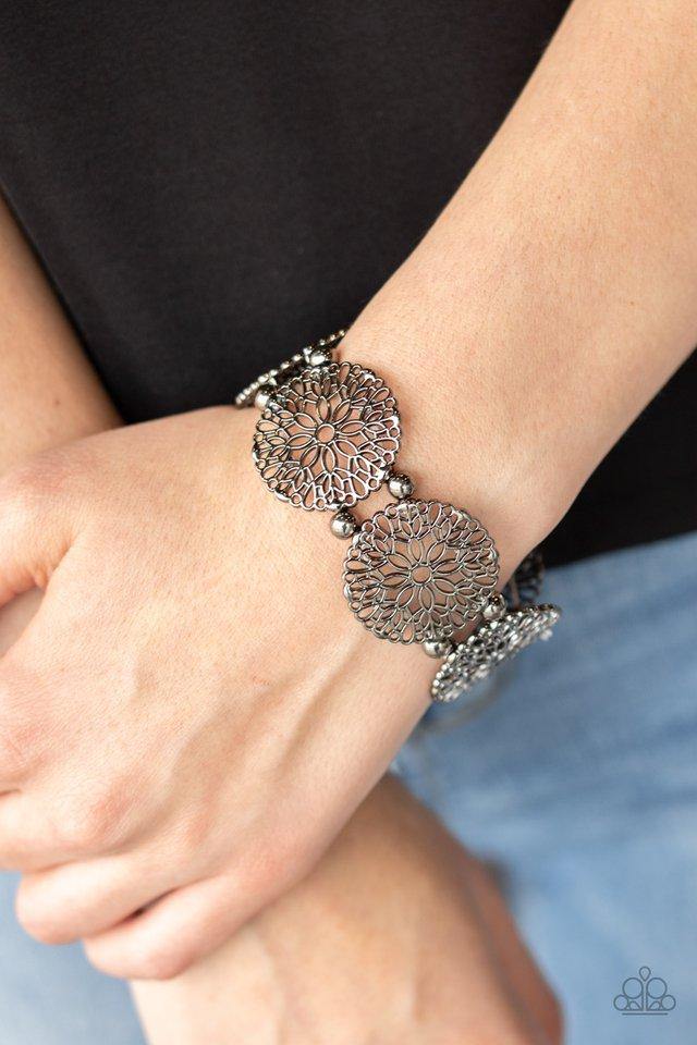 Molten Mogul Green Bracelet - Jewelry by Bretta