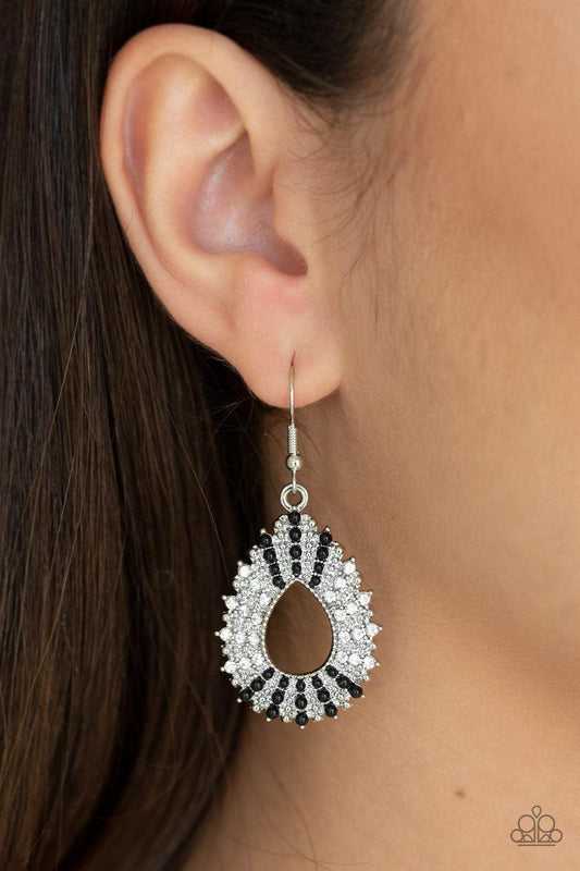 Paparazzi Accessories-Diva Dream - Black Earrings
