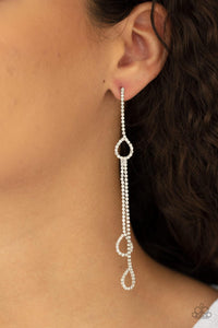  Paparazzi Accessories-Chance of REIGN - White Earrings