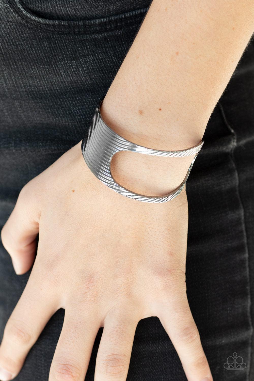 Molten Mogul Green Bracelet - Jewelry by Bretta
