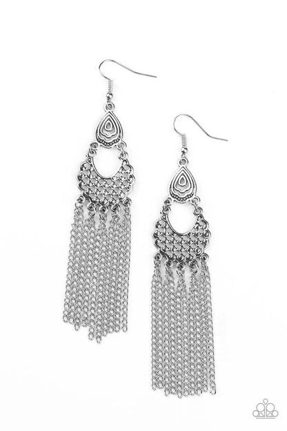 Paparazzi Accessories-Insane Chain - Silver Earrings
