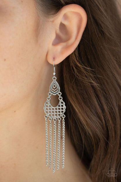 Paparazzi Accessories-Insane Chain - Silver Earrings