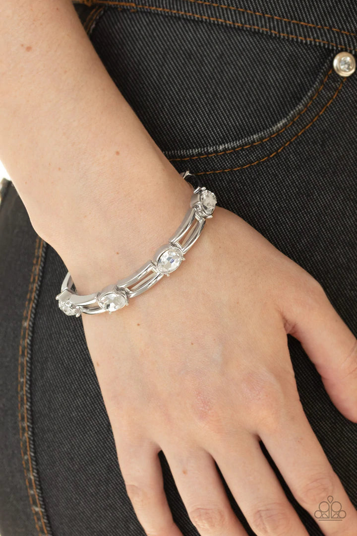 Molten Mogul Green Bracelet - Jewelry by Bretta